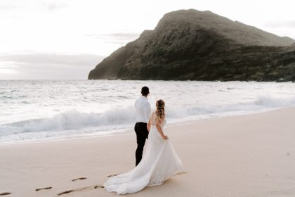 The Ultimate Oahu Elopement Guide