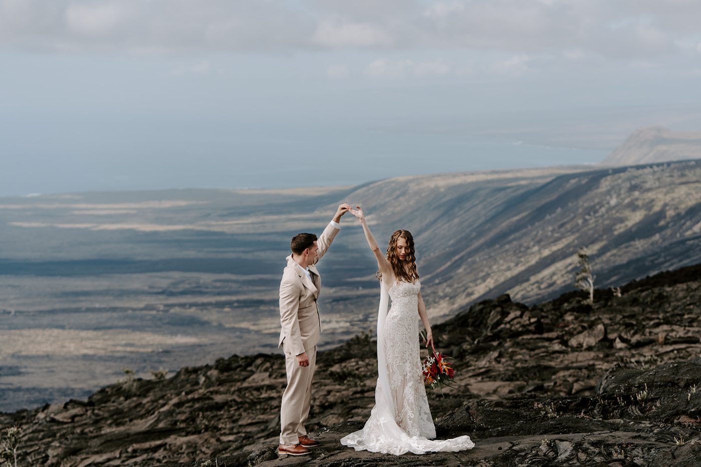 How to Plan a Volcanoes National Park Wedding